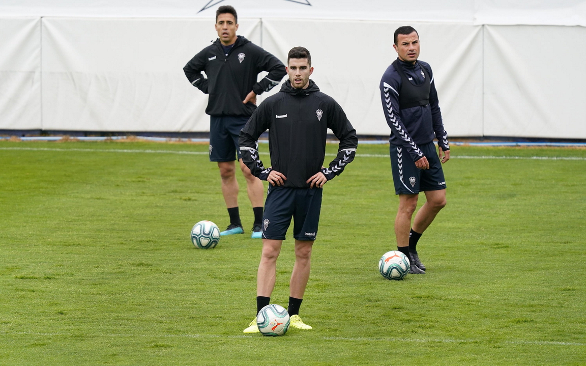 El balón comienza a cobrar protagonismo en los entrenamientos del Albacete Balompié