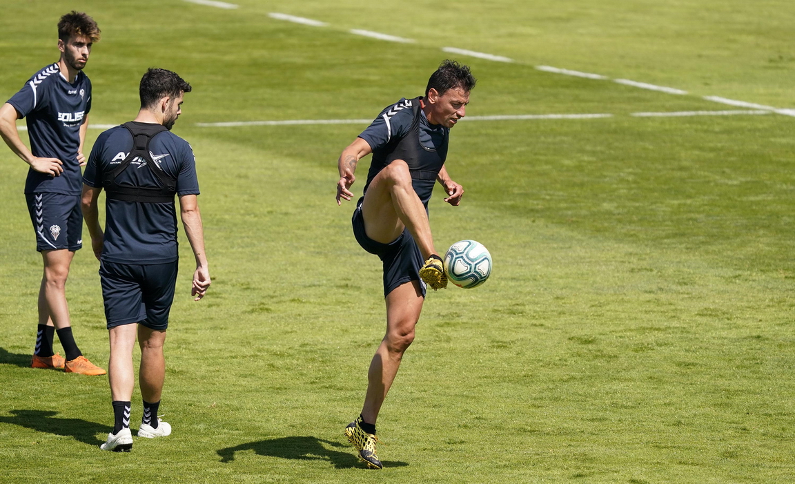 Nico Gorosito volvió a sentirse futbolista en el partido ante el Extremadura