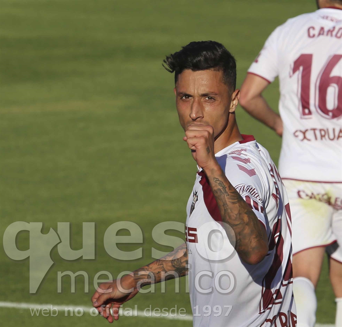 Maikel Mesa celebra el gol que supuso la victoria del Albacete ante el Extremadura