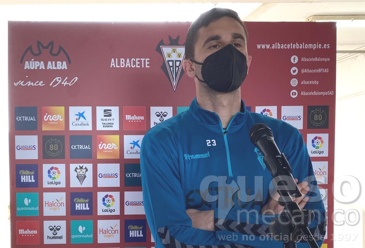 Rueda de prensa de Ivan Kecojevic en la previa del encuentro Albacete Balompié - U.D. Logroñés
