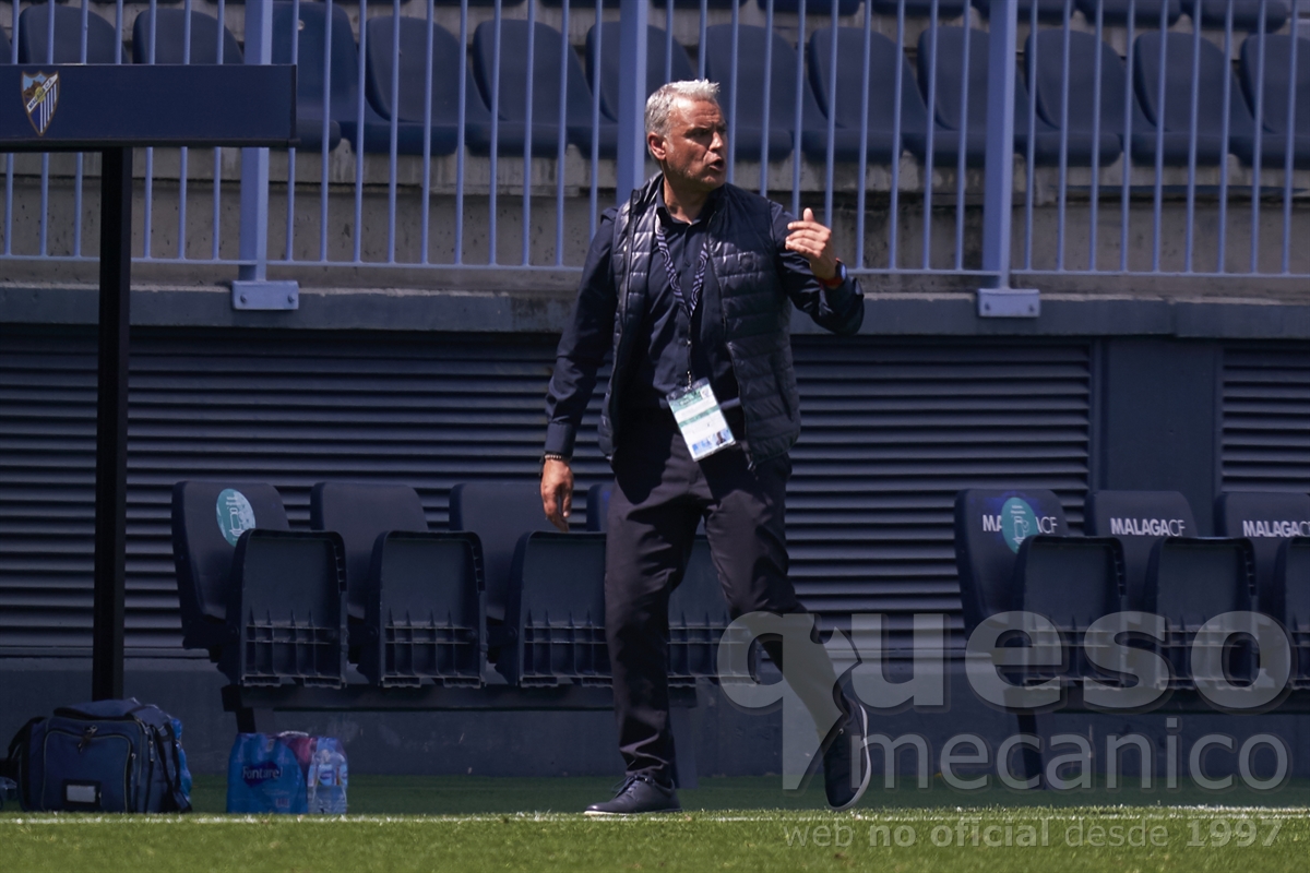Sergio Pellicer, entrenador del Málaga, acaricia la permanencia matemática tras una muy buena campaña con un equipo de circunstancias