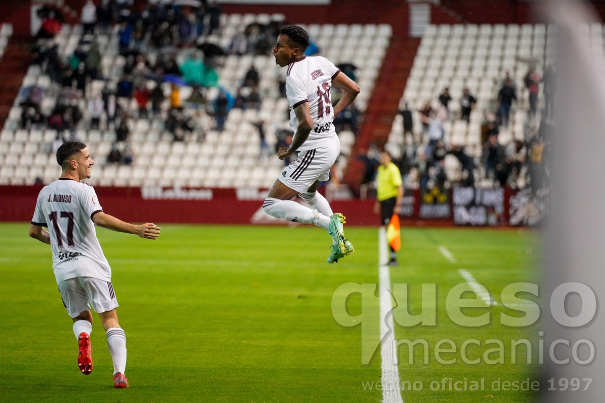 El Albacete se impone con sufrimiento a un buen San Fernando con un solitario gol de Jeisson Martínez