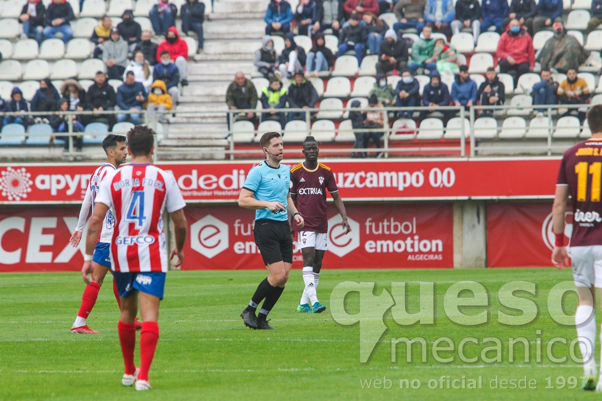 Momo Djetei contento por el trabajo defensivo del Albacete ante el Algeciras