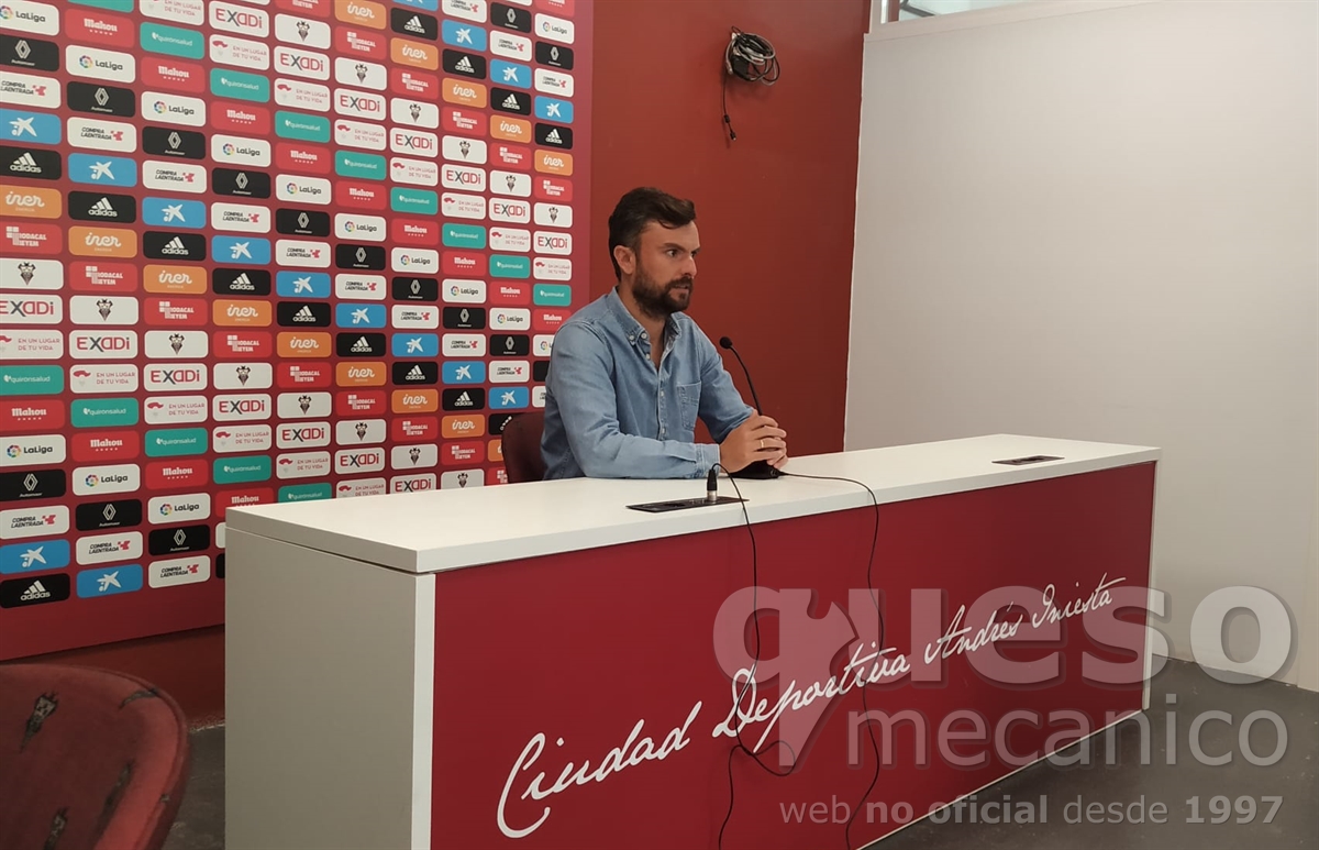 Rueda de prensa de Rubén Albés, entrenador del Albacete Balompié, en la previa del encuentro Albacete - F.C. Cartagena