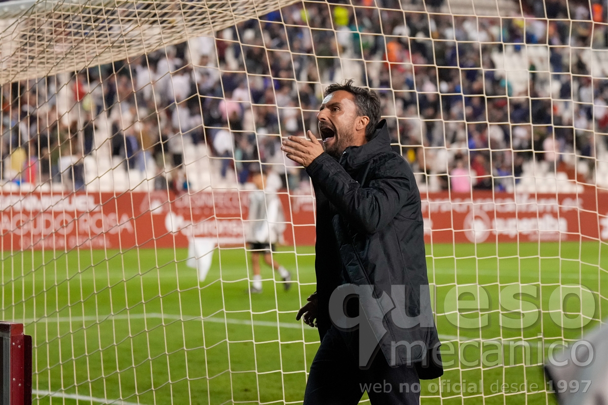 Rubén Albés muy contento tras el triunfo del Albacete ante el Real Oviedo