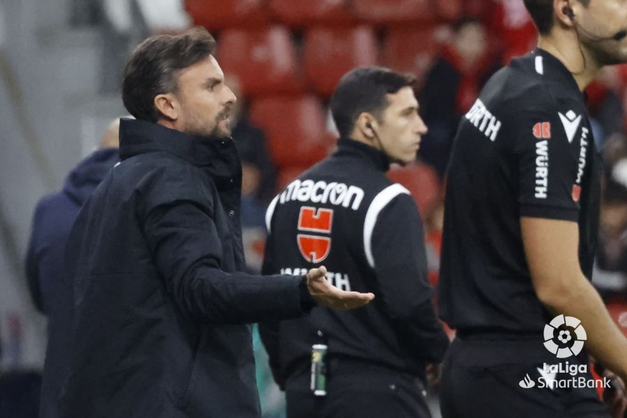 Rubén Albés dijo sentirse fastidiado por el empate ante el Sporting de Gijón pero para nada descontento con los suyos