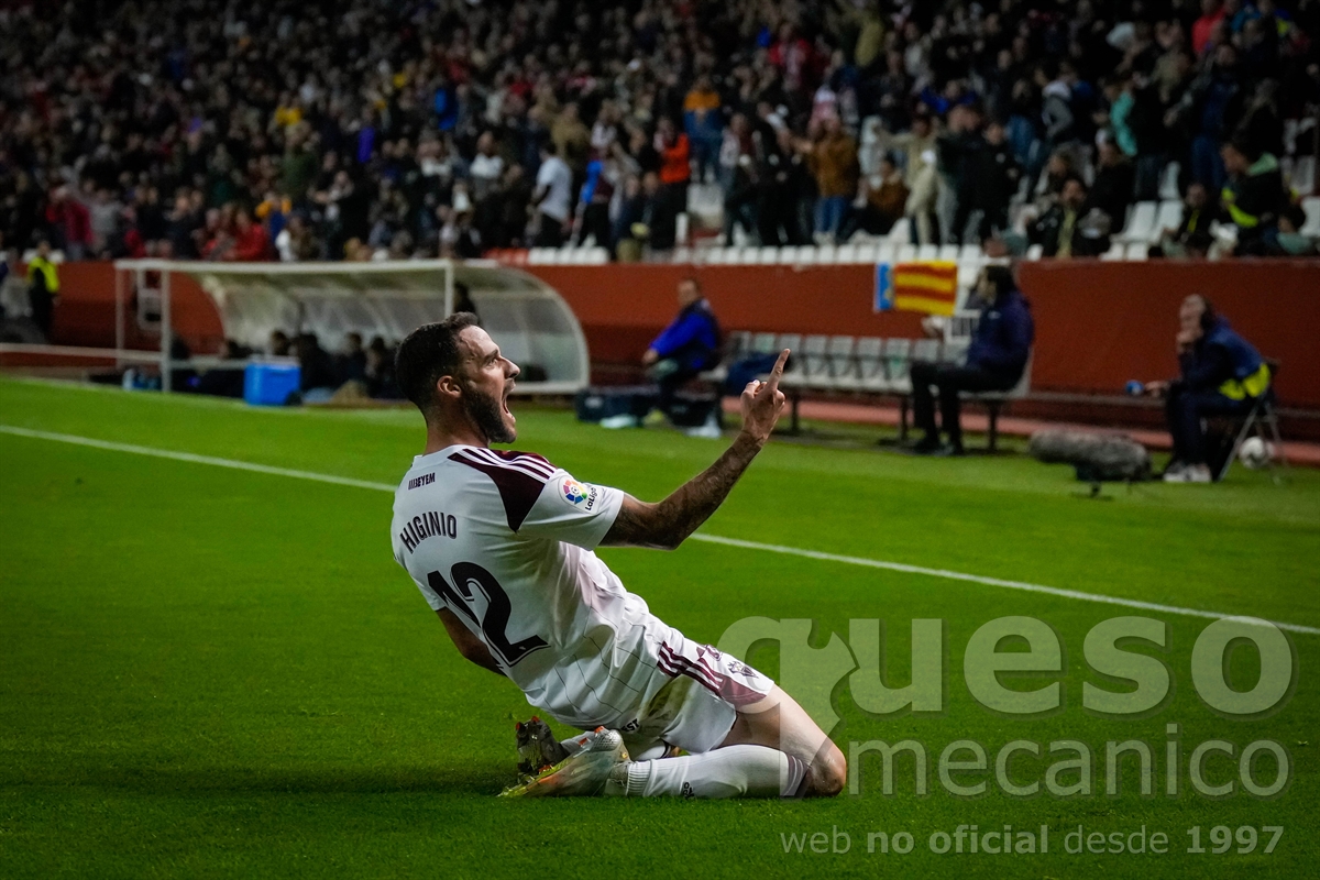 Higinio Marin celebrando el gol más destacado de los siete que lleva hasta el momento con la camiseta del Albacete