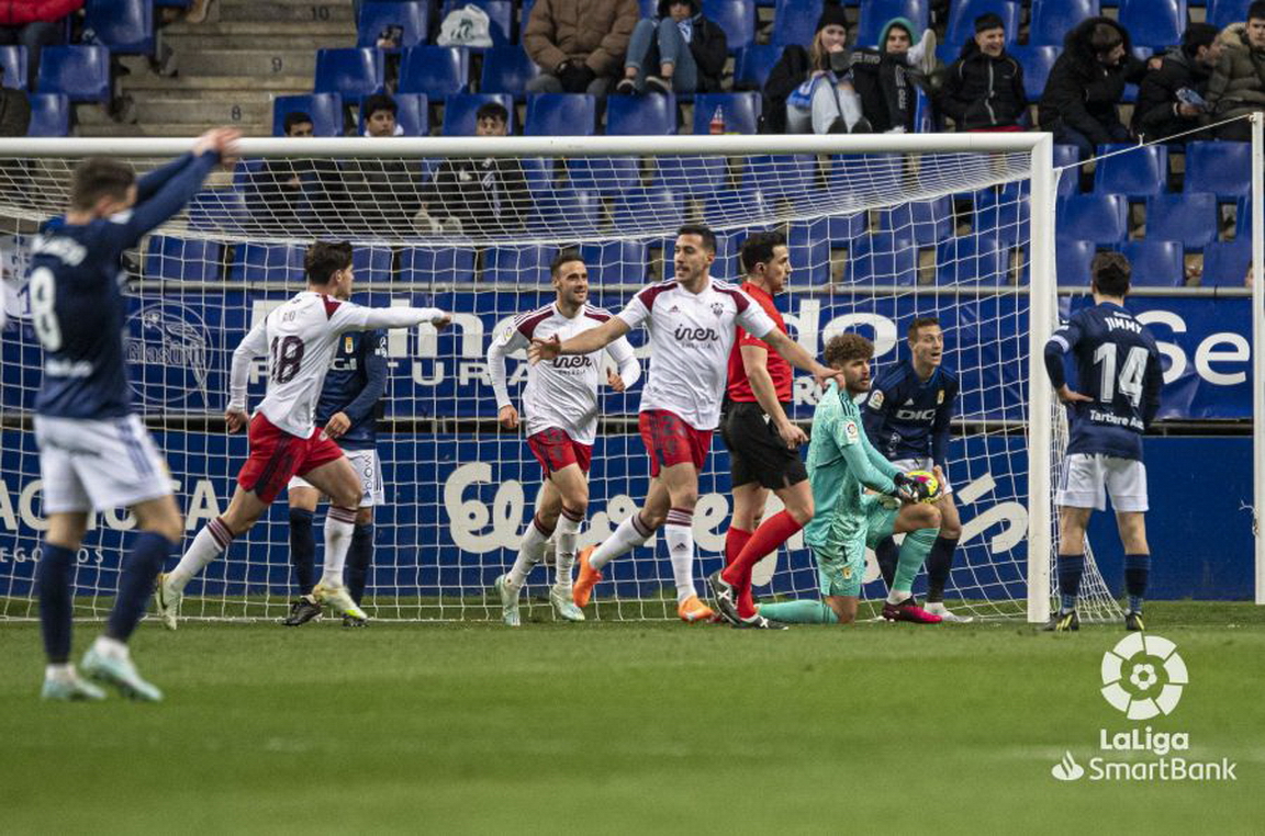 El Albacete Balompié consiguió rascar un punto del Carlos Tartiere con un golazo de Álvaro Rodríguez