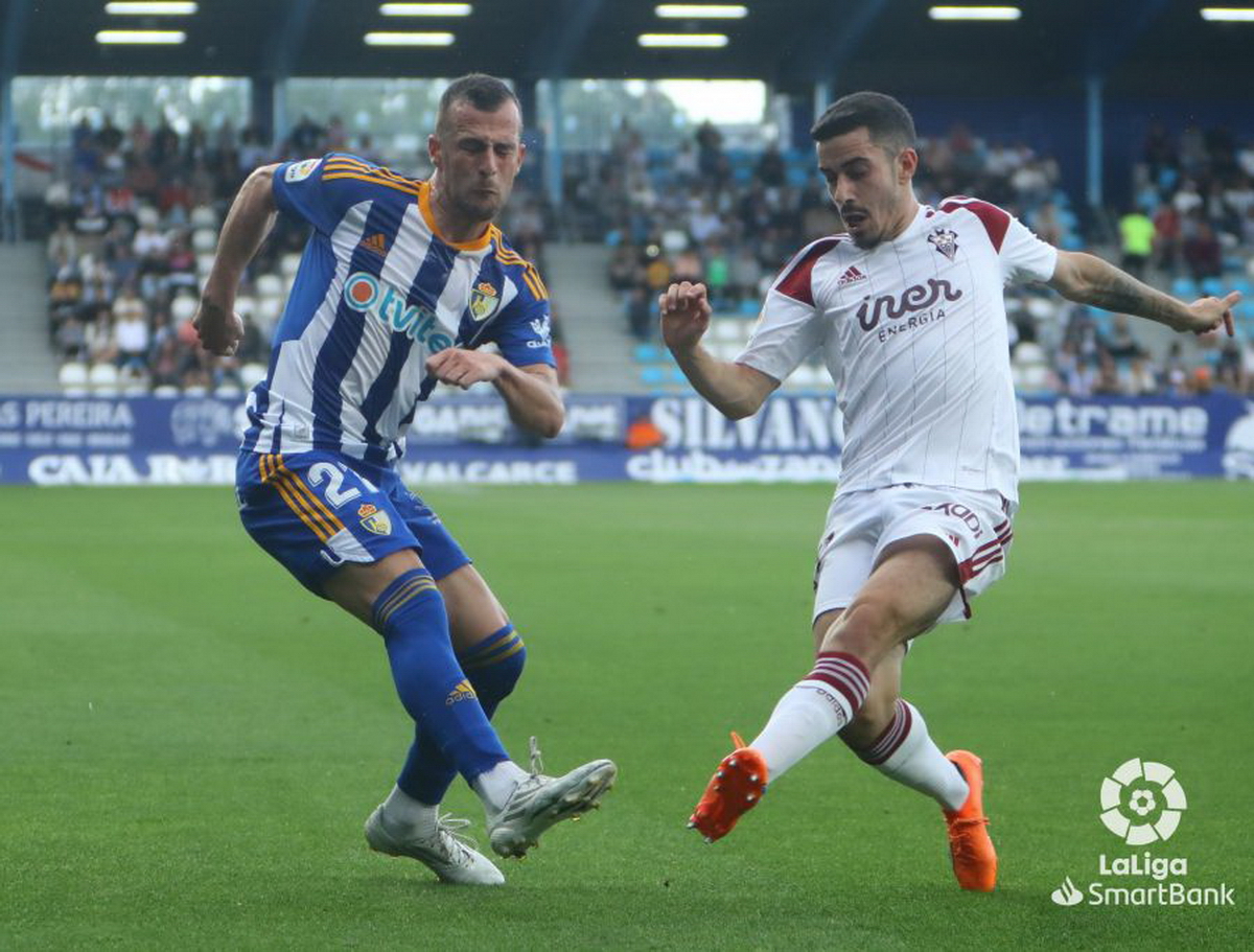 Tras el gol el Albacete controló en todo el primer tiempo el encuentro ante la Ponferradina