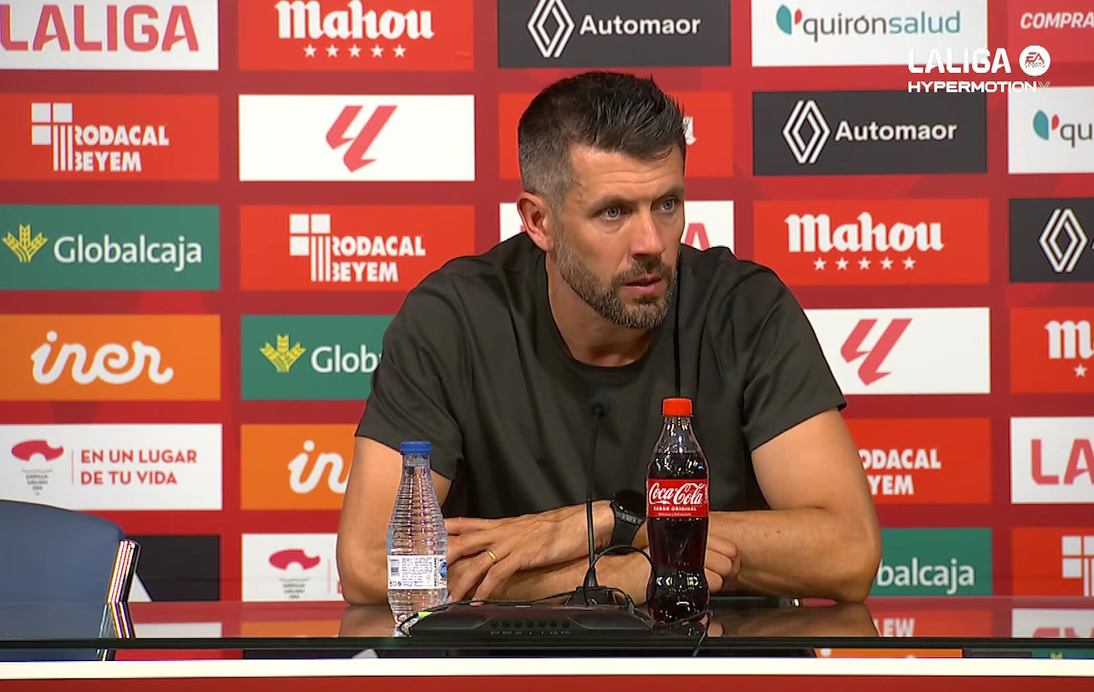 Paulo Pezzolano, entrenador del Valladoild, en rueda de prensa tras el partido de su equipo ante el Albacete